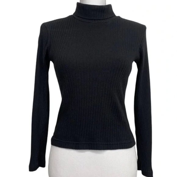 INSTANT ACTION / Black Turtleneck Sweater / Medium - Picture 4 of 7